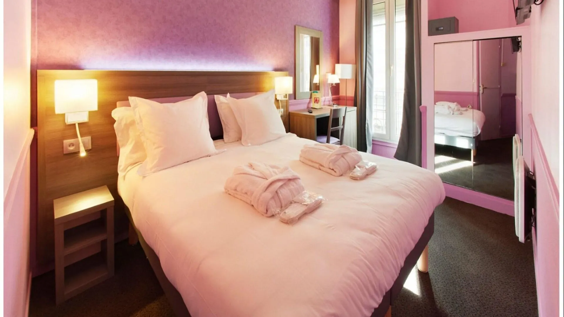 Poussin Hotel 3*